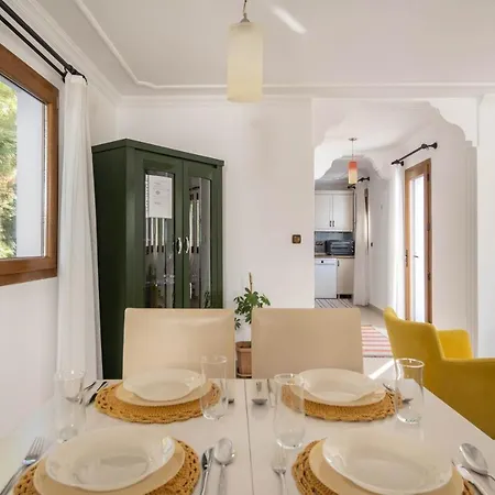 Stone House, 2br, Cozy, Spacy, Terrace, Fast Wifi, Parking * Bodrum