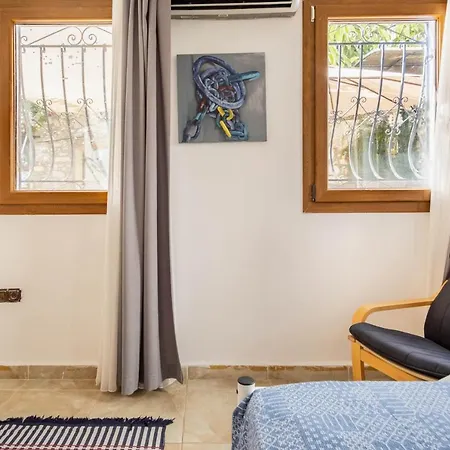Stone House, 2br, Cozy, Spacy, Terrace, Fast Wifi, Parking * Bodrum