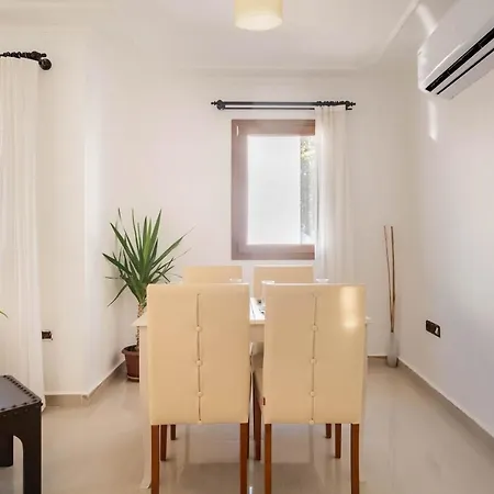 Stone House, 2br, Cozy, Spacy, Terrace, Fast Wifi, Parking