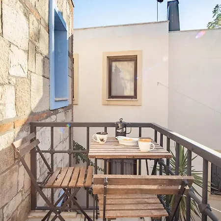 Stone House, 2br, Cozy, Spacy, Terrace, Fast Wifi, Parking *