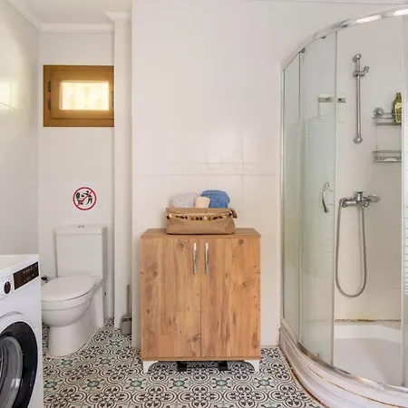Stone House, 2br, Cozy, Spacy, Terrace, Fast Wifi, Parking *